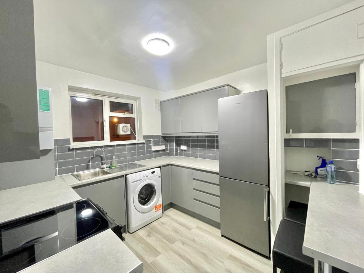 Fabulous 3 Bedroom Flat Sleeps 6 런던 외부 사진