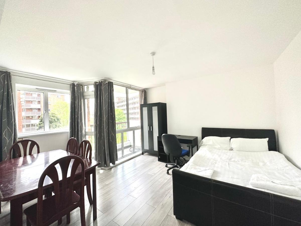 Fabulous 3 Bedroom Flat Sleeps 6 런던 외부 사진